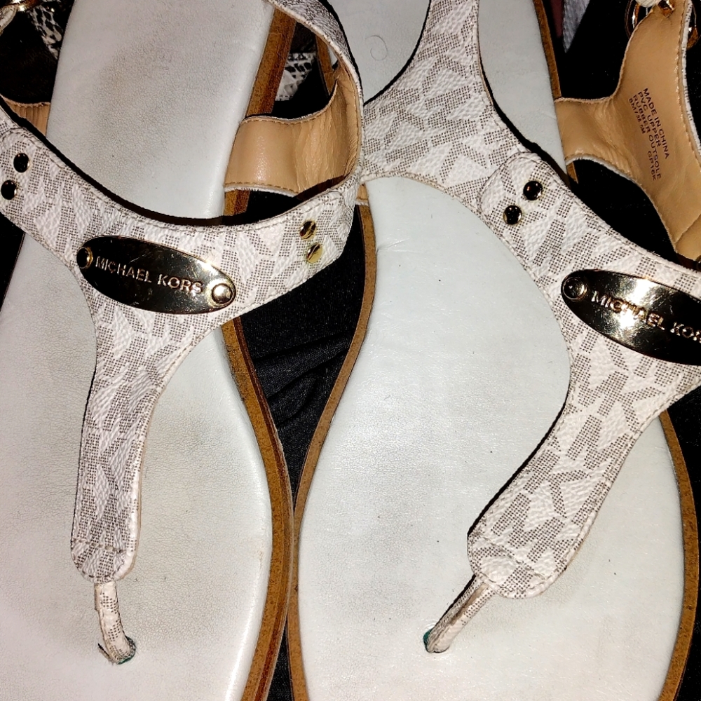 Michael kors sandals great shap like new